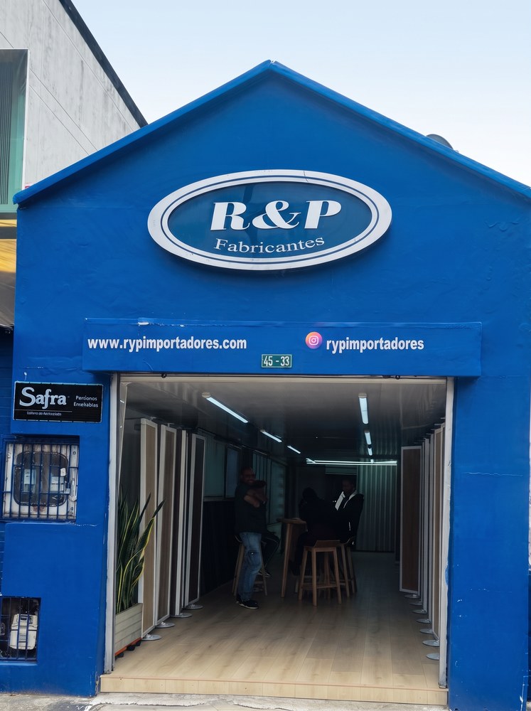 Showroom R&P Importadores Bogotá